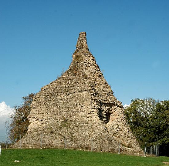 La pyramide de Couhard