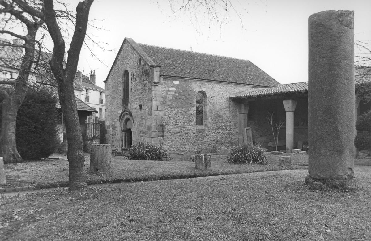 <p><em><strong>Lapidary museum</strong></em>, old photograph</p>
